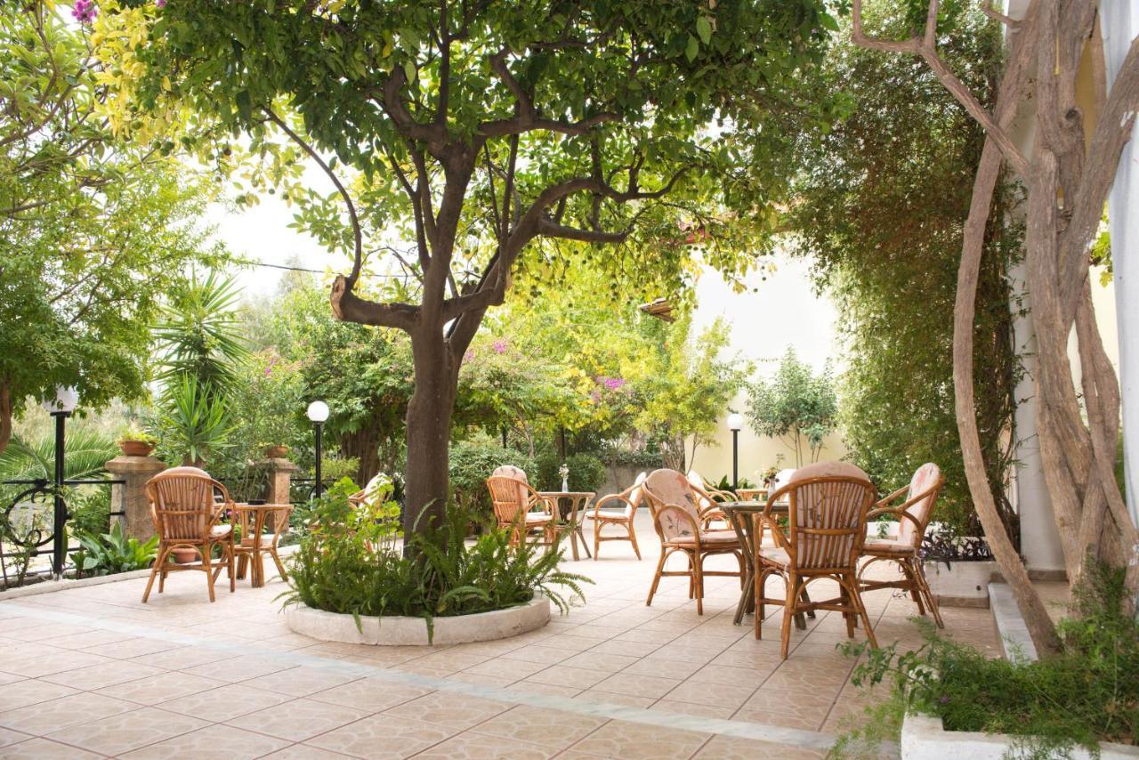Ξενοδοχείο 'Παλλαδιον' Hotel 'Palladion' Едипсос Екстериор снимка